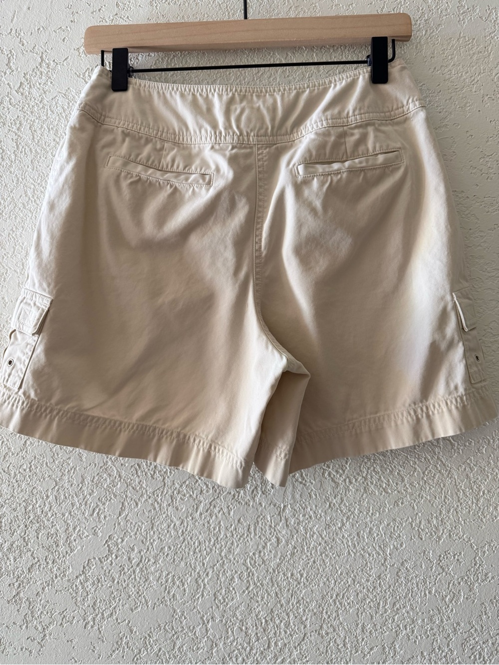 TALBOTS High Rise 100% Cotton Coastal Cargo Cream Beige Women’s Shorts Size 6 - Picture 4 of 15